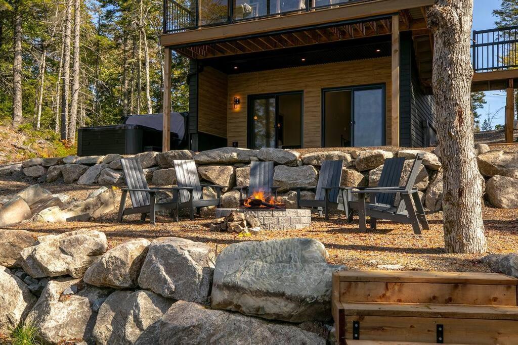 Numinous Cottage Long Lake Oasis Centre Rawdon エクステリア 写真