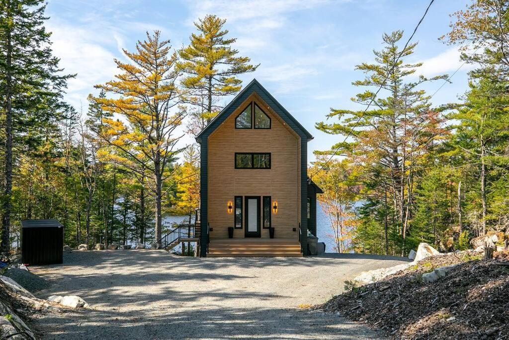 Numinous Cottage Long Lake Oasis Centre Rawdon エクステリア 写真