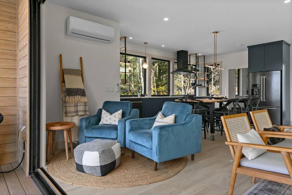 Numinous Cottage Long Lake Oasis Centre Rawdon エクステリア 写真
